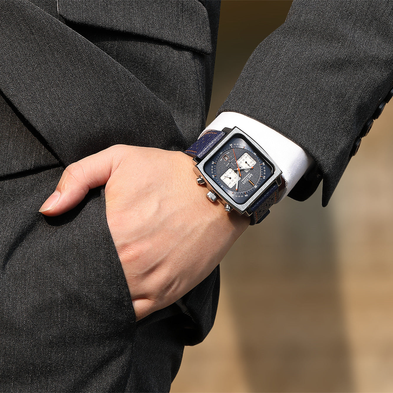QUARTZ WATCHES