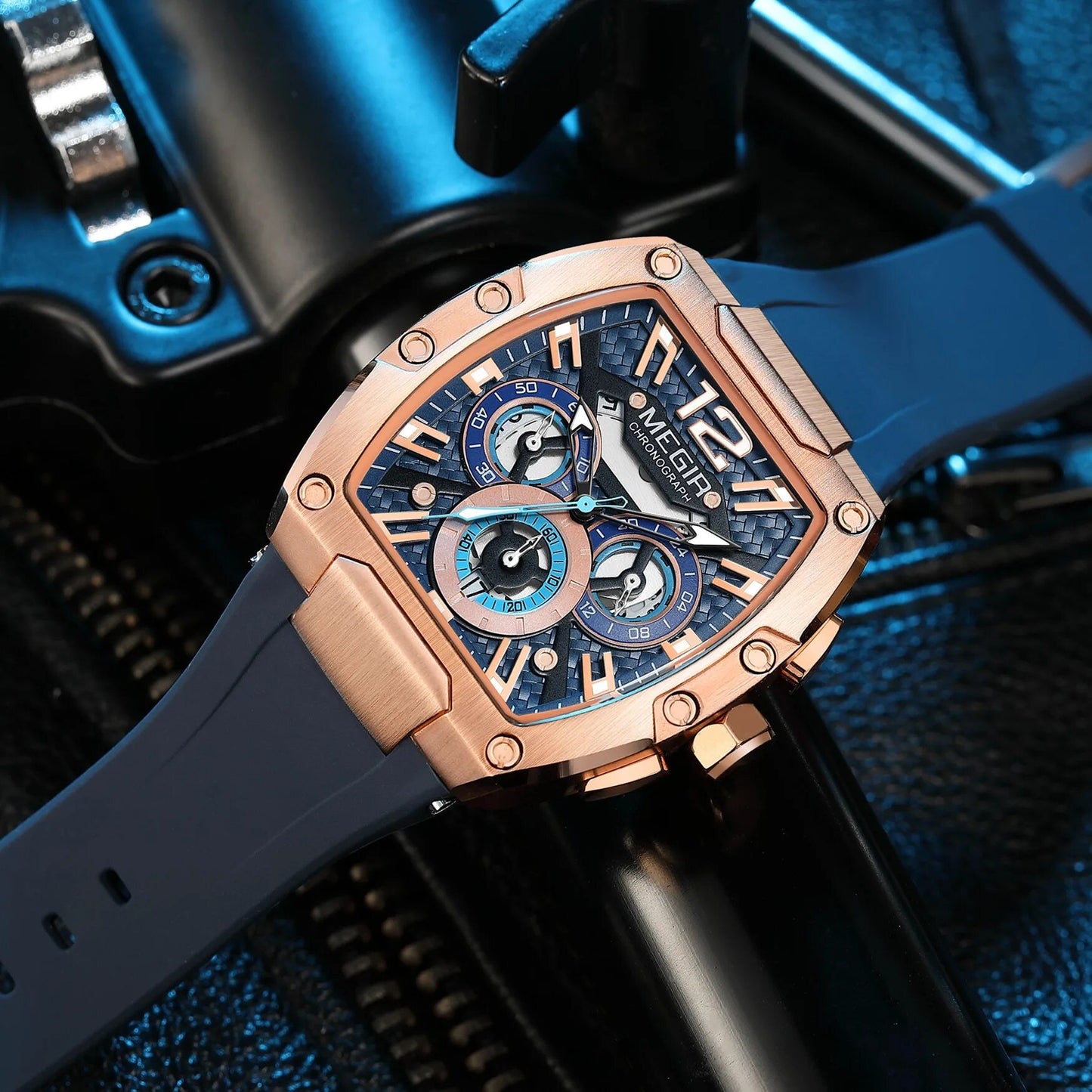 MEGIR Original Fashion Mens Watches Sport Military Chronograph Calendar Silicone Strap Quartz Wrist Watch Relogio Masculino 8112