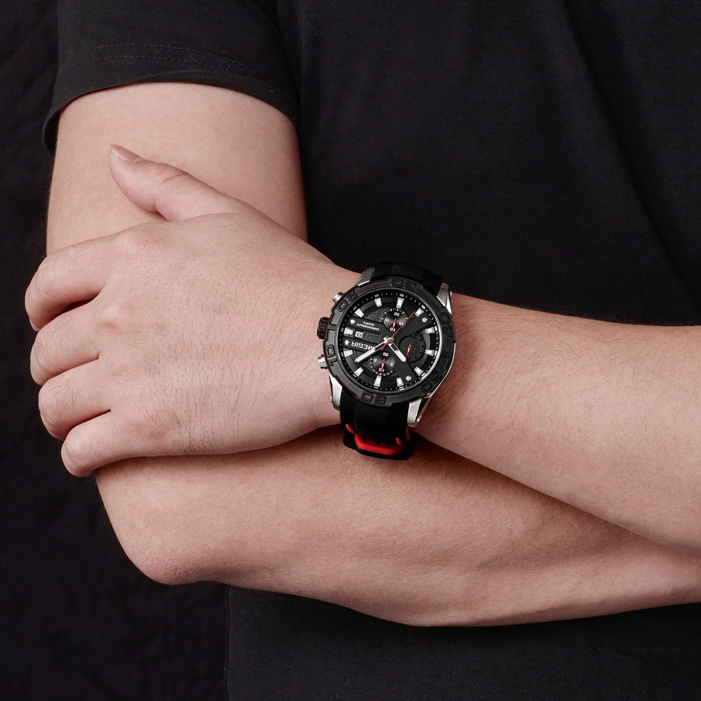 MEGIR Fashion Sport Watches for Men Top Brand Military Quartz Wristwatch Calendar Male Clock Chronograph Montre Homme 2055